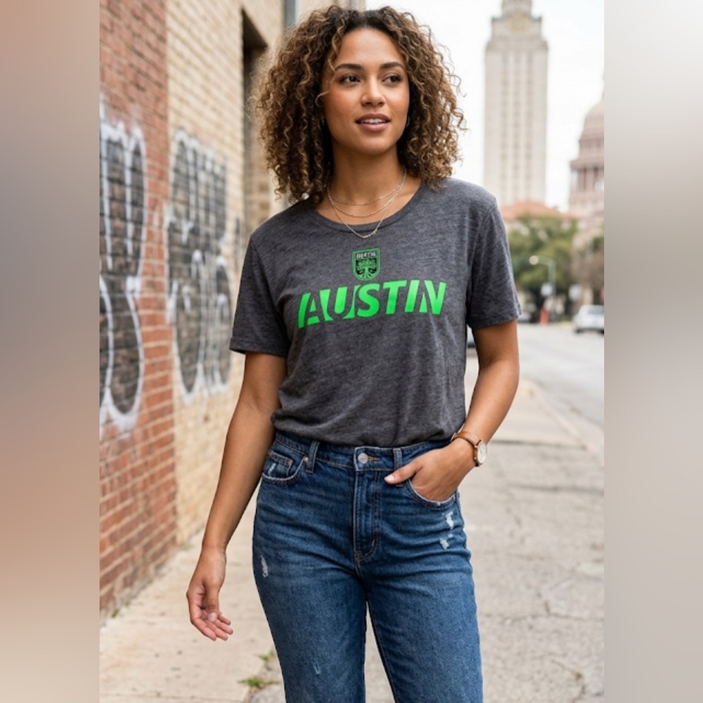 Austin Gray and Green Women's‎ Short Sleeve Tee
